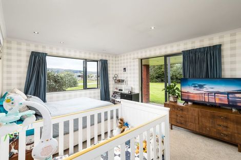 Photo of property in 55 Timaru Road, Waimate, 7924