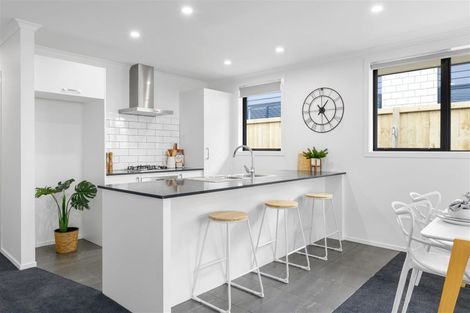 Photo of property in 31 Waruhia Crescent, Rototuna North, 3281