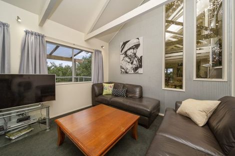 Photo of property in 127 Wairau Road, Oakura, 4314