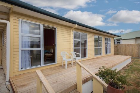 Photo of property in 7 Forth Terrace, Roslyn, Palmerston North, 4414