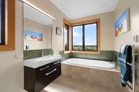 Photo of property in 893 Cashmere Road, Halswell, Christchurch, 8025