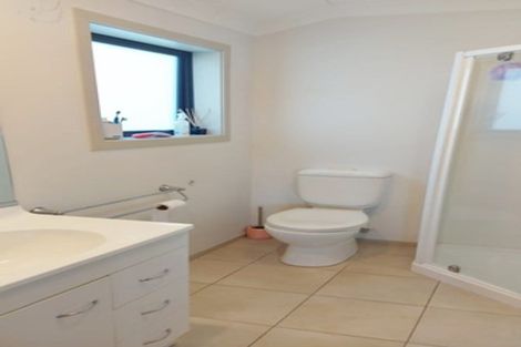 Photo of property in 26 Ronald Scott Grove, Riverstone Terraces, Upper Hutt, 5018
