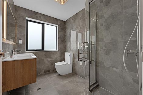 Photo of property in 12 Waimarie Drive, Karaka, 2578