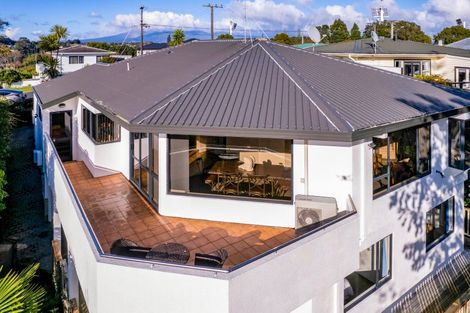Photo of property in 23 Maratahu Street, Westown, New Plymouth, 4310