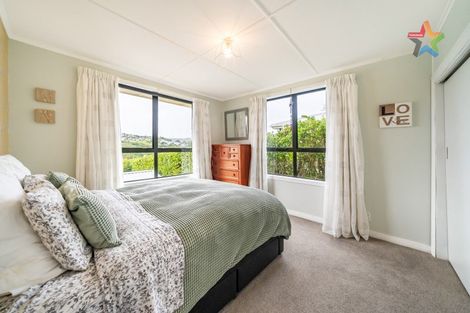 Photo of property in 22 Waiuta Street, Titahi Bay, Porirua, 5022