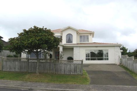 Photo of property in 2/1 Stoneleigh Court, Sunnynook, Auckland, 0632