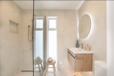 Photo of property in 3/50 Marine Parade, Mount Maunganui, 3116