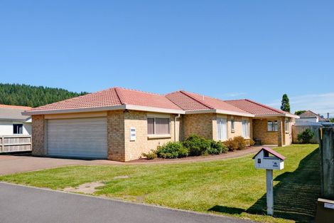 Photo of property in 7 Ashmore Place, Fairy Springs, Rotorua, 3015