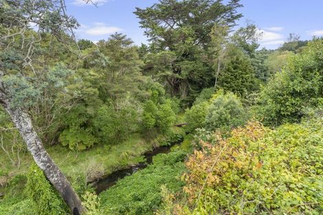 Photo of property in 393 Aokautere Drive, Aokautere, Palmerston North, 4471