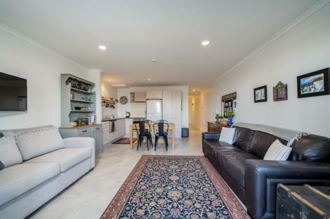 Photo of property in Paramount Apartments, 4/281 Maunganui Road, Mount Maunganui, 3116