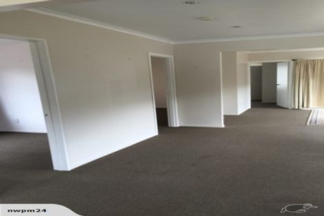 Photo of property in 4 Second Avenue, Glenbrook, Waiuku, 2681