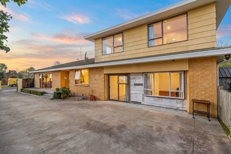 Photo of property in 31 Montclare Avenue, Ilam, Christchurch, 8041
