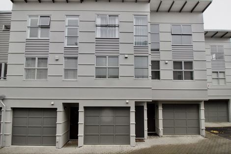 Photo of property in Habitat Apartments, 12/31 Byron Avenue, Takapuna, Auckland, 0622