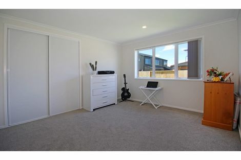 Photo of property in 99 Stancombe Road, Flat Bush, Auckland, 2016