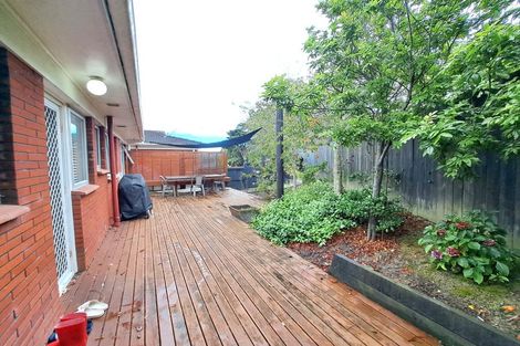 Photo of property in 1/17 Park Road, Birkenhead, Auckland, 0626
