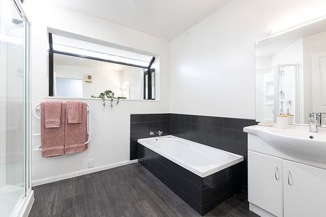 Photo of property in 8 Ti Rakau Drive, Woolston, Christchurch, 8023