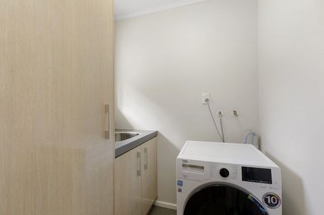 Photo of property in 2 Amos Way, Kingston, Wellington, 6021