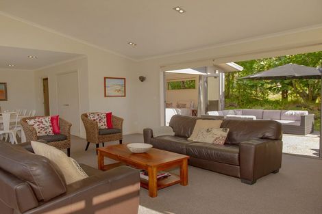 Photo of property in 9 Taunui Place, Cooks Beach, Whitianga, 3591