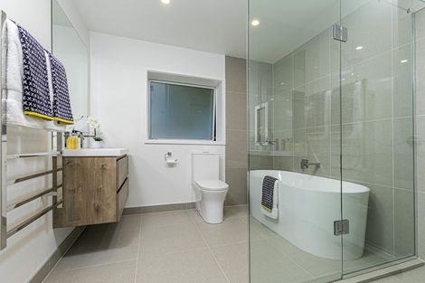 Photo of property in 11a Langana Avenue, Browns Bay, Auckland, 0630