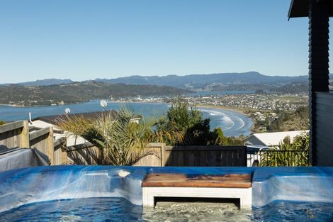 Photo of property in 89 Centennial Drive, Whitianga, 3510