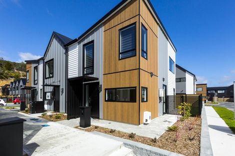 Photo of property in 8 Reakes Crescent, Wallaceville, Upper Hutt, 5018