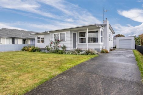 Photo of property in 33 Rugby Street, Levin, 5510