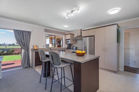 Photo of property in 48 Carina Way, Whitianga, 3510