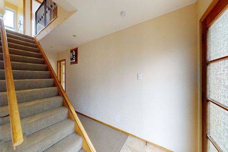 Photo of property in 3 Dunmail Way, Newlands, Wellington, 6037