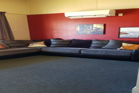 Photo of property in 11 Allardice Street, Dannevirke, 4930