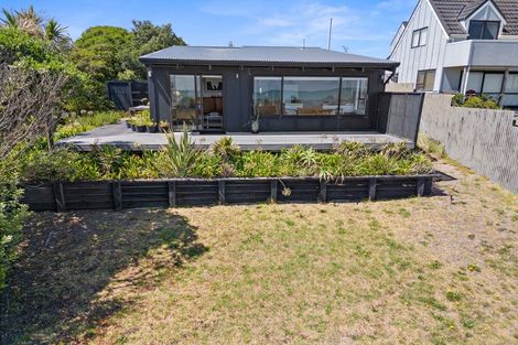 Photo of property in 35 Rodney Avenue, Te Horo Beach, Otaki, 5581