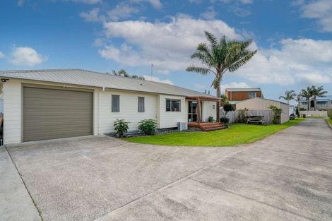 Photo of property in 12 Pipi Dune, Whitianga, 3510