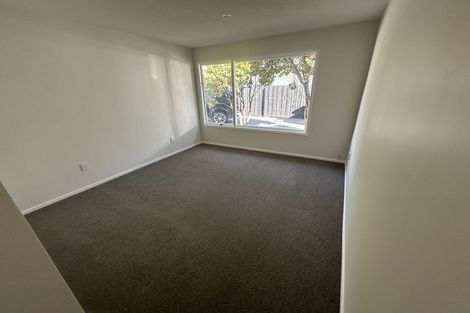 Photo of property in 91 Memorial Avenue, Ilam, Christchurch, 8053