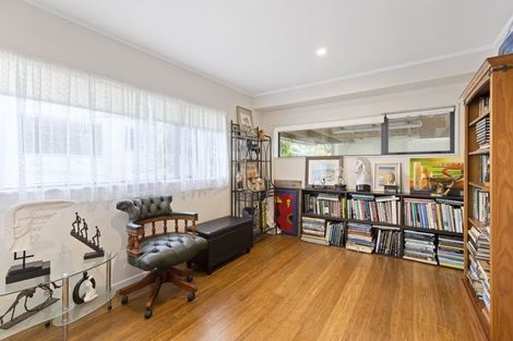 Photo of property in 34 Pine Road, Orewa, 0931