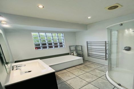 Photo of property in 36 Springbank Street, Bryndwr, Christchurch, 8053