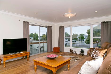 Photo of property in 21 Te Rangitautahanga Road, Turangi, 3334