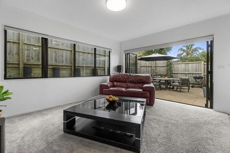 Photo of property in 3 Bluefin Way, West Harbour, Auckland, 0618