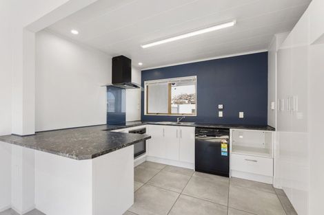 Photo of property in 2/8 Parker Avenue, Levin, 5510