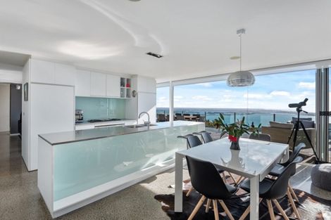 Photo of property in 2a Avery Place, Redcliffs, Christchurch, 8081