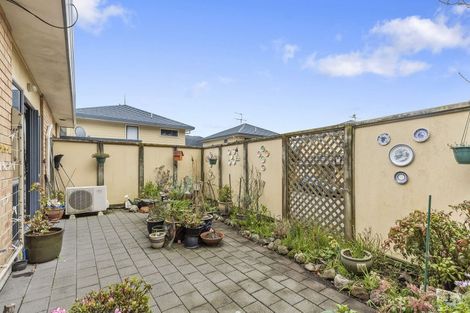 Photo of property in 8/5 Court Road, Tawa, Wellington, 5028