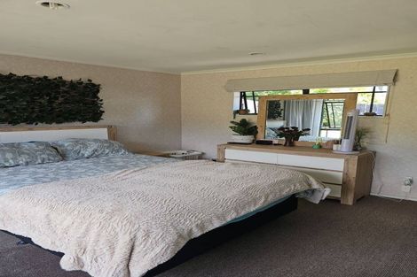 Photo of property in 33 Saint James Drive, Huntington, Hamilton, 3210