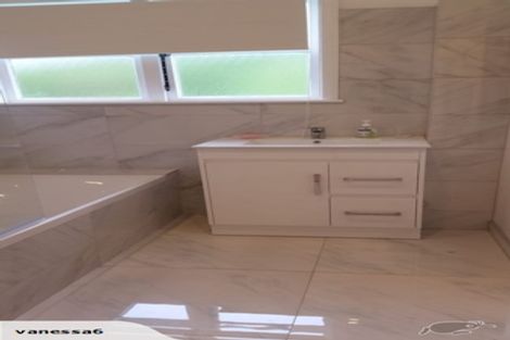 Photo of property in 75 Oxford Terrace, Epuni, Lower Hutt, 5011