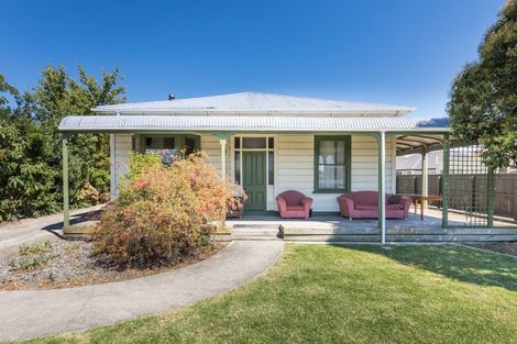 Photo of property in 44 Lombard Street, Palmerston North, 4410