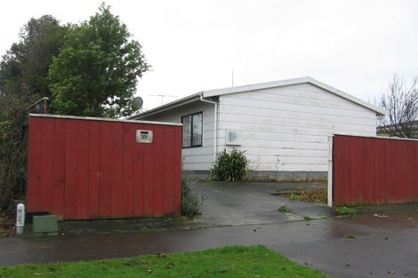 Photo of property in 27 Mcleavey Drive, Kelvin Grove, Palmerston North, 4414