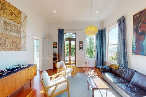 Photo of property in 23 Maarama Crescent, Aro Valley, Wellington, 6021