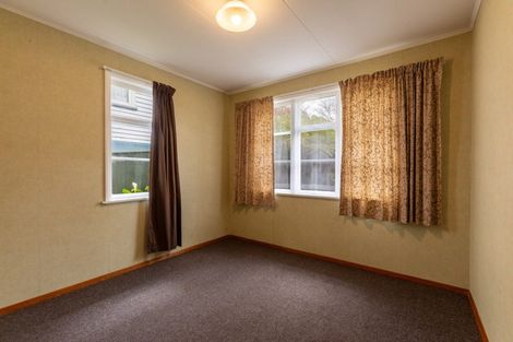 Photo of property in 80 Mclean Street, Woodville, 4920