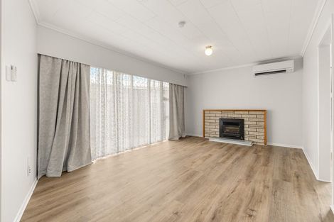 Photo of property in 30 Joanna Place, Deanwell, Hamilton, 3206