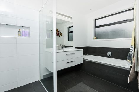 Photo of property in 6 Helen June Avenue, Flagstaff, Hamilton, 3210