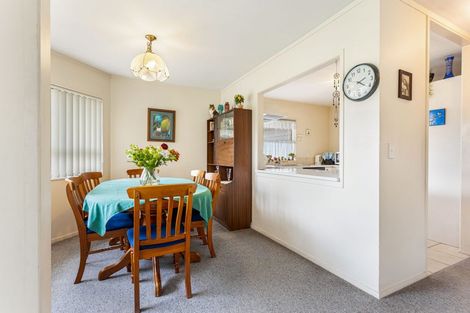 Photo of property in 3 Bosnyak Drive, Te Atatu South, Auckland, 0610