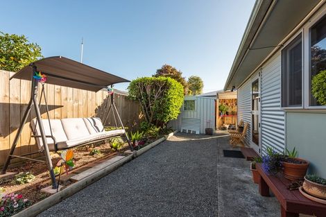 Photo of property in 2 Meadowvale Drive, Levin, 5510