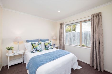 Photo of property in 6a Sunningvale Lane, Ilam, Christchurch, 8053